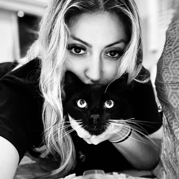 Meet your Posher, Samantha - Picture 3 of 4